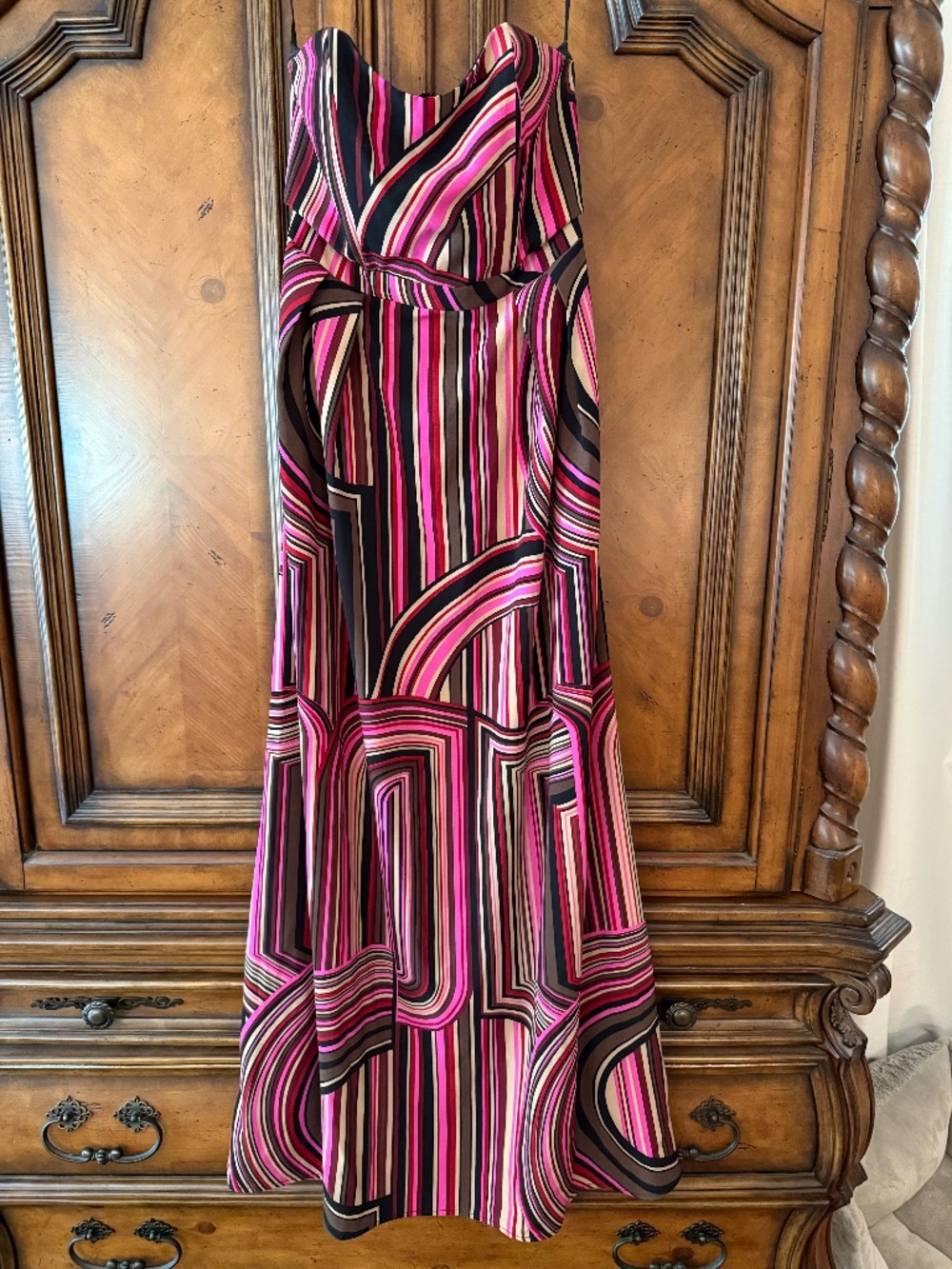 Julia Brown NYC Halter Maxi Dress Geometric Print Pink Brown Beige Size 2